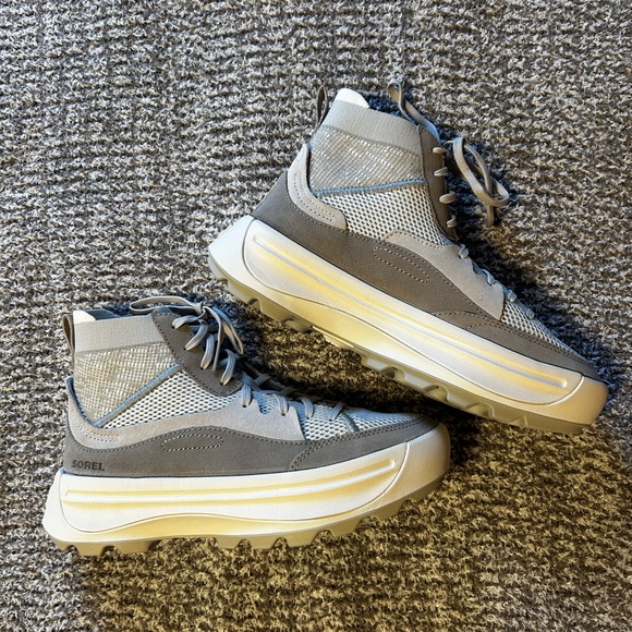 Sorel Shoes - Picture 8 of 12